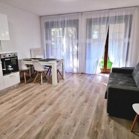 Holiday Residence Riva del Garda Exterior foto