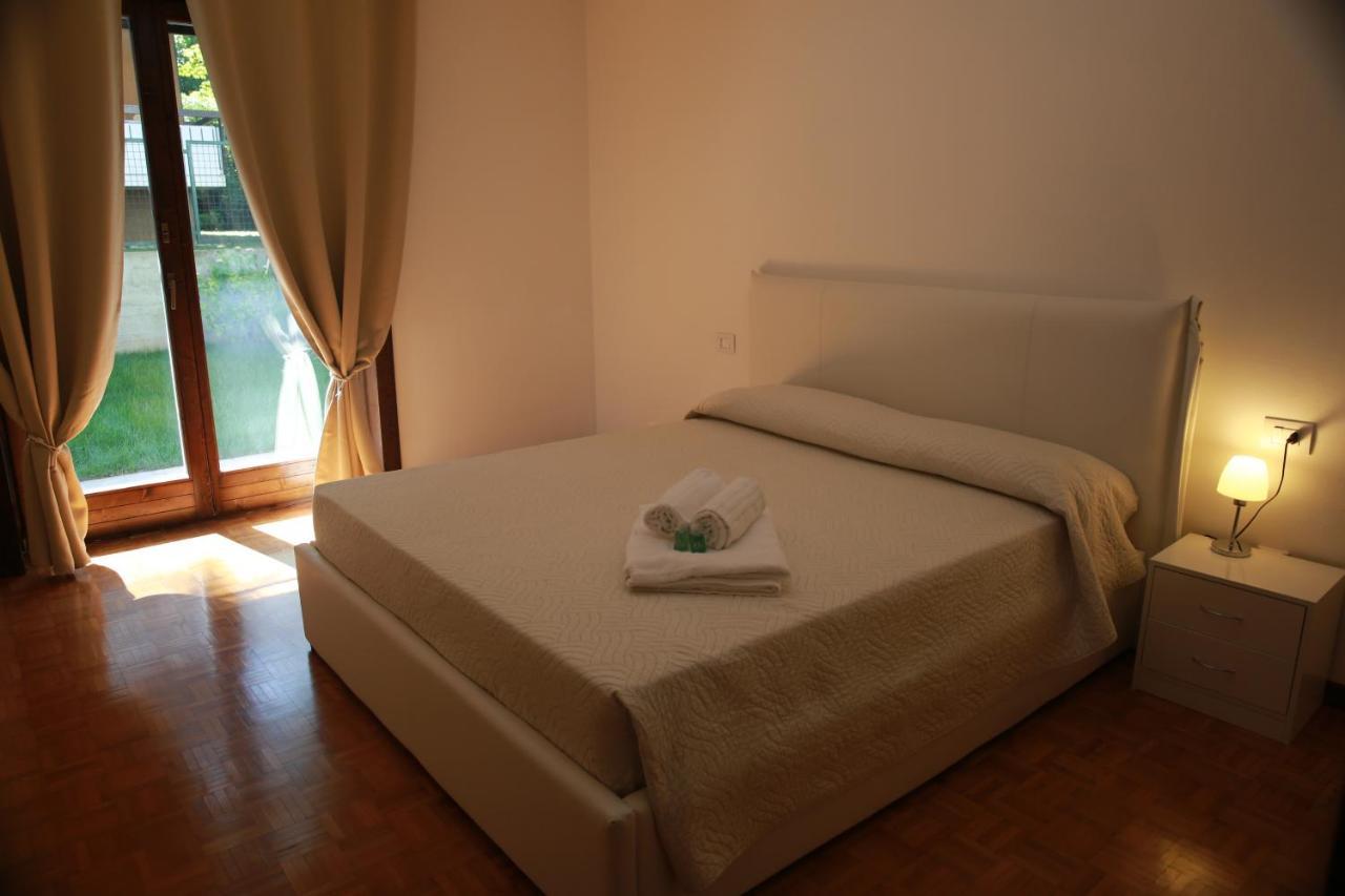 Holiday Residence Riva del Garda Exterior foto