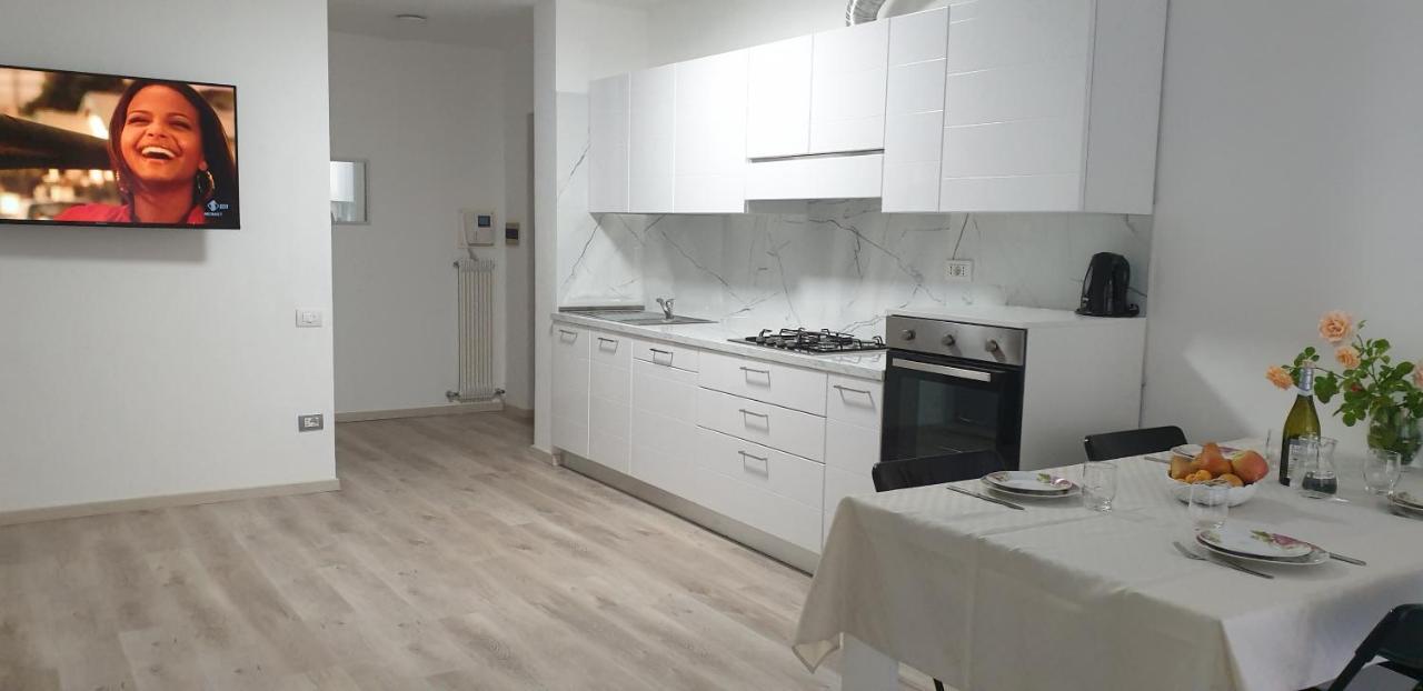 Holiday Residence Riva del Garda Exterior foto