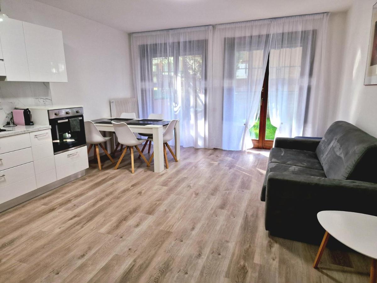 Holiday Residence Riva del Garda Exterior foto