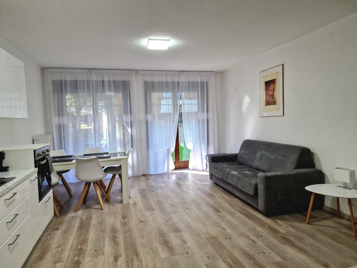 Holiday Residence Riva del Garda Exterior foto